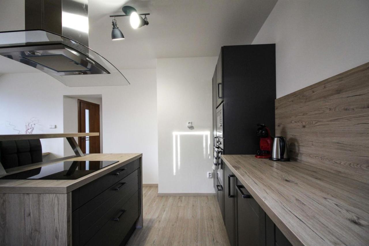 Apartman Pod Hrebienkom Veľký Slavkov Exteriör bild
